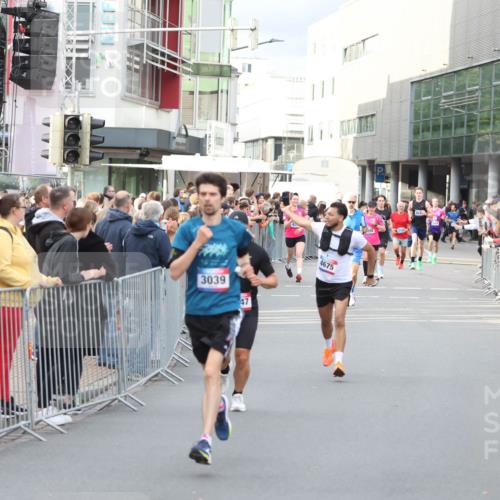 12.06.2026 - Holstenköstenlauf Andreas Tolksdorf http://msf.ph/oto/9746752 12.06.2026 19:47:41 Laufen 3039, 47, 4675, 457 meine-sportfotos.de
