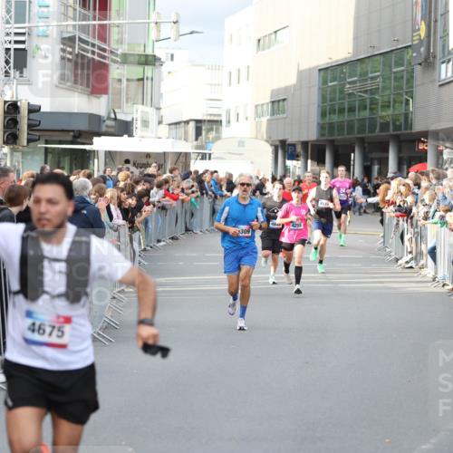 12.06.2026 - Holstenköstenlauf Andreas Tolksdorf http://msf.ph/oto/9746758 12.06.2026 19:47:44 Laufen 4675, 33, 309, 4840, 4255, 4574 meine-sportfotos.de