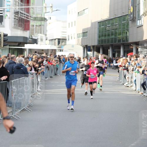 12.06.2026 - Holstenköstenlauf Andreas Tolksdorf http://msf.ph/oto/9746760 12.06.2026 19:47:45 Laufen 3309, 20, 4255, 5741 meine-sportfotos.de