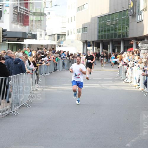 12.06.2026 - Holstenköstenlauf Andreas Tolksdorf http://msf.ph/oto/9746797 12.06.2026 19:48:16 Laufen 4115 meine-sportfotos.de