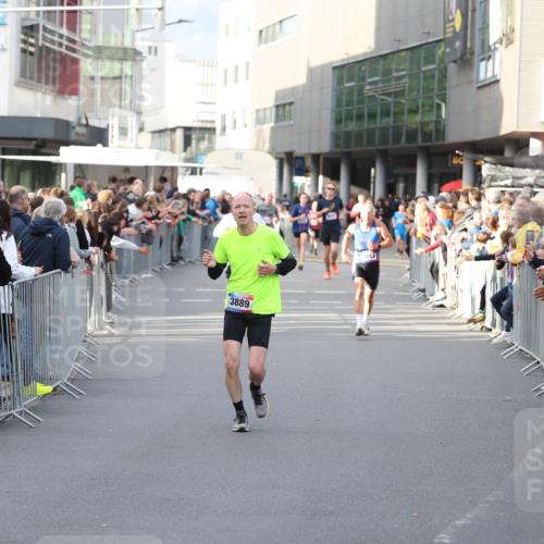 12.06.2026 - Holstenköstenlauf Andreas Tolksdorf http://msf.ph/oto/9746826 12.06.2026 19:48:49 Laufen 3889 meine-sportfotos.de