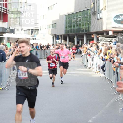 12.06.2026 - Holstenköstenlauf Andreas Tolksdorf http://msf.ph/oto/9746845 12.06.2026 19:48:59 Laufen 533, 3757, 4348 meine-sportfotos.de