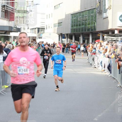 12.06.2026 - Holstenköstenlauf Andreas Tolksdorf http://msf.ph/oto/9746849 12.06.2026 19:49:03 Laufen 57, 4348, 4744, 3475, 4293 meine-sportfotos.de