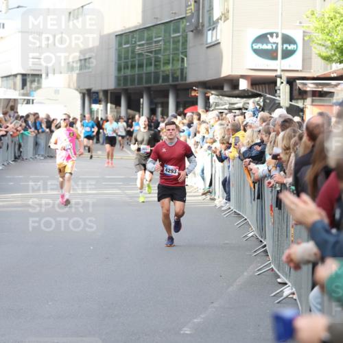 12.06.2026 - Holstenköstenlauf Andreas Tolksdorf http://msf.ph/oto/9746856 12.06.2026 19:49:09 Laufen 3651, 4293, 4 meine-sportfotos.de