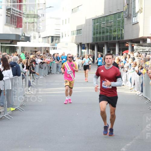12.06.2026 - Holstenköstenlauf Andreas Tolksdorf http://msf.ph/oto/9746860 12.06.2026 19:49:11 Laufen 3725, 2933 meine-sportfotos.de