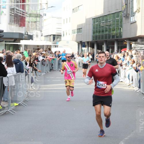12.06.2026 - Holstenköstenlauf Andreas Tolksdorf http://msf.ph/oto/9746861 12.06.2026 19:49:11 Laufen 3725, 4293 meine-sportfotos.de