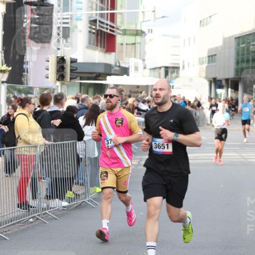 12.06.2026 - Holstenköstenlauf Andreas Tolksdorf http://msf.ph/oto/9746868 12.06.2026 19:49:14 Laufen 37, 3651 meine-sportfotos.de