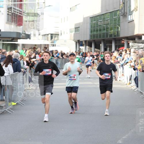 12.06.2026 - Holstenköstenlauf Andreas Tolksdorf http://msf.ph/oto/9746883 12.06.2026 19:49:26 Laufen 307, 4516, 2848 meine-sportfotos.de