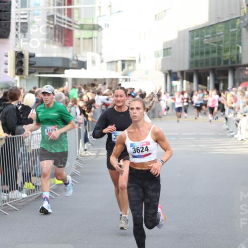 12.06.2026 - Holstenköstenlauf Andreas Tolksdorf http://msf.ph/oto/9746936 12.06.2026 19:50:05 Laufen 4152, 31, 3624 meine-sportfotos.de