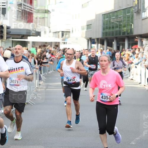 12.06.2026 - Holstenköstenlauf Andreas Tolksdorf http://msf.ph/oto/9746947 12.06.2026 19:50:19 Laufen 4498, 3071, 4412, 436, 2030, 435 meine-sportfotos.de