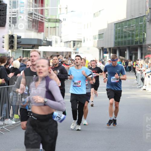 12.06.2026 - Holstenköstenlauf Andreas Tolksdorf http://msf.ph/oto/9746953 12.06.2026 19:50:23 Laufen 38, 3657, 804, 3259 meine-sportfotos.de