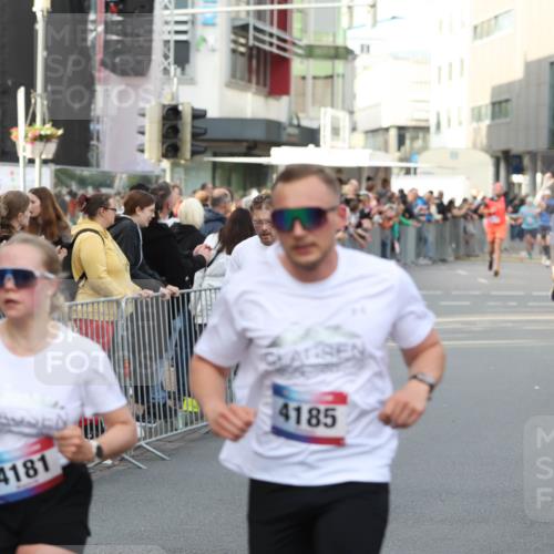 12.06.2026 - Holstenköstenlauf Andreas Tolksdorf http://msf.ph/oto/9746992 12.06.2026 19:50:54 Laufen 6, 4181, 4185 meine-sportfotos.de