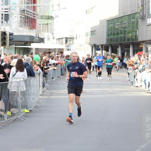 12.06.2026 - Holstenköstenlauf Andreas Tolksdorf http://msf.ph/oto/9746993 12.06.2026 19:50:59 Laufen  meine-sportfotos.de