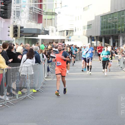 12.06.2026 - Holstenköstenlauf Andreas Tolksdorf http://msf.ph/oto/9746997 12.06.2026 19:51:02 Laufen 4514, 3731 meine-sportfotos.de