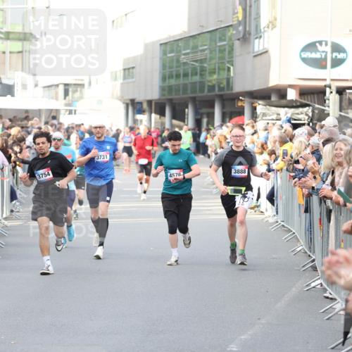 12.06.2026 - Holstenköstenlauf Andreas Tolksdorf http://msf.ph/oto/9747005 12.06.2026 19:51:06 Laufen 3731, 3754, 4576, 3888 meine-sportfotos.de
