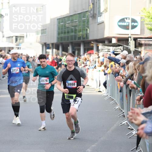12.06.2026 - Holstenköstenlauf Andreas Tolksdorf http://msf.ph/oto/9747008 12.06.2026 19:51:08 Laufen 3754, 4628, 3731, 4576, 3888 meine-sportfotos.de