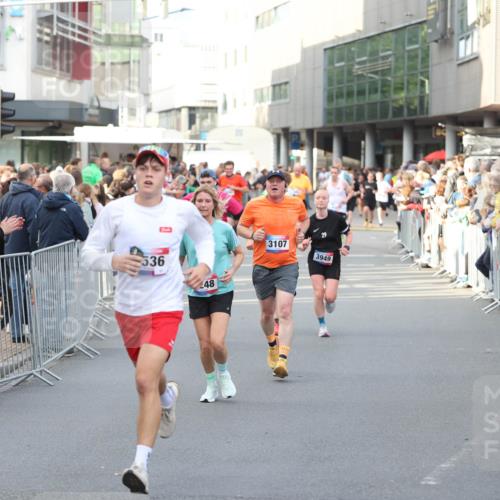 12.06.2026 - Holstenköstenlauf Andreas Tolksdorf http://msf.ph/oto/9747028 12.06.2026 19:51:24 Laufen 536, 248, 3107, 3949 meine-sportfotos.de