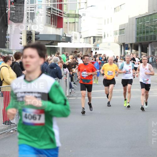 12.06.2026 - Holstenköstenlauf Andreas Tolksdorf http://msf.ph/oto/9747041 12.06.2026 19:51:30 Laufen 4067, 1418, 4684, 4685, 4437 meine-sportfotos.de