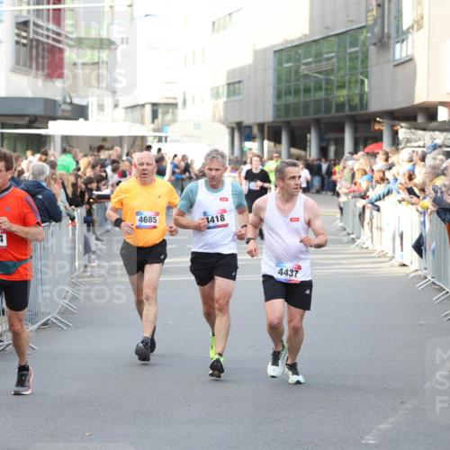 12.06.2026 - Holstenköstenlauf Andreas Tolksdorf http://msf.ph/oto/9747046 12.06.2026 19:51:32 Laufen 4685, 1418, 4684, 4437 meine-sportfotos.de