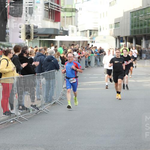 12.06.2026 - Holstenköstenlauf Andreas Tolksdorf http://msf.ph/oto/9747053 12.06.2026 19:51:35 Laufen 3524 meine-sportfotos.de