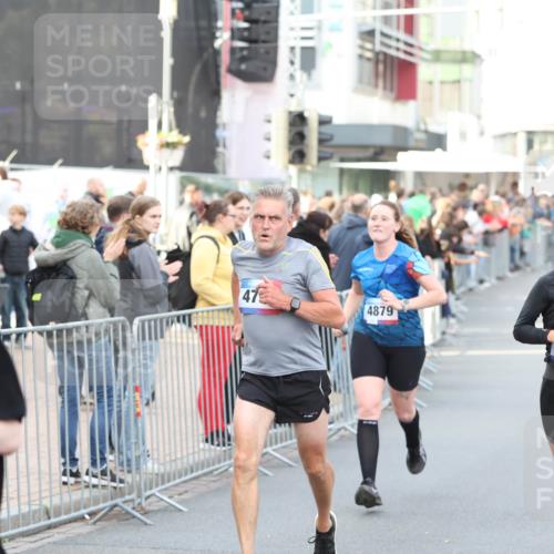 12.06.2026 - Holstenköstenlauf Andreas Tolksdorf http://msf.ph/oto/9747066 12.06.2026 19:51:41 Laufen 430, 47, 4879, 4266 meine-sportfotos.de