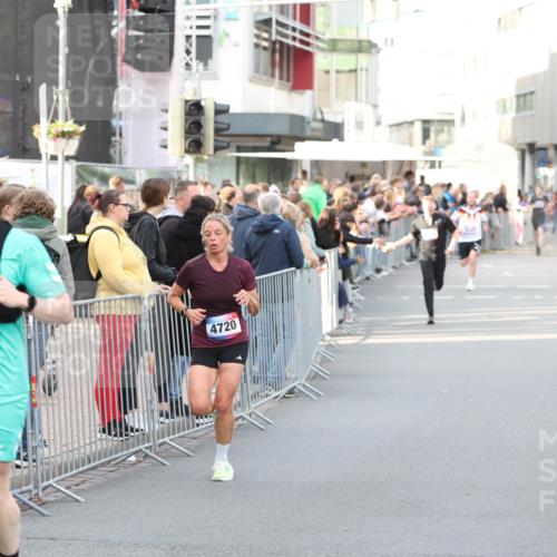 12.06.2026 - Holstenköstenlauf Andreas Tolksdorf http://msf.ph/oto/9747082 12.06.2026 19:51:54 Laufen 11, 26, 4226, 4720 meine-sportfotos.de