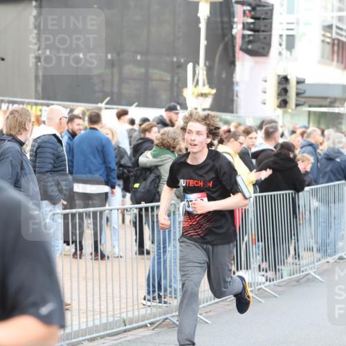 12.06.2026 - Holstenköstenlauf Andreas Tolksdorf http://msf.ph/oto/9747126 12.06.2026 19:52:38 Laufen  meine-sportfotos.de