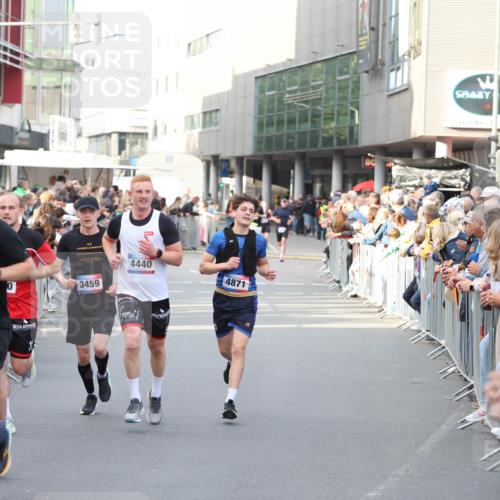 12.06.2026 - Holstenköstenlauf Andreas Tolksdorf http://msf.ph/oto/9747134 12.06.2026 19:52:43 Laufen 3082, 3459, 4440, 4871 meine-sportfotos.de