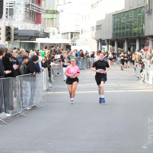 12.06.2026 - Holstenköstenlauf Andreas Tolksdorf http://msf.ph/oto/9747167 12.06.2026 19:53:13 Laufen 375 meine-sportfotos.de