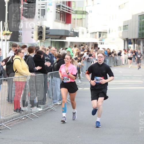 12.06.2026 - Holstenköstenlauf Andreas Tolksdorf http://msf.ph/oto/9747172 12.06.2026 19:53:15 Laufen 4356, 367 meine-sportfotos.de