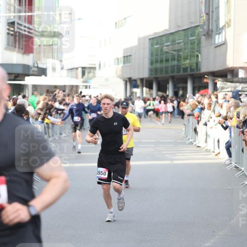 12.06.2026 - Holstenköstenlauf Andreas Tolksdorf http://msf.ph/oto/9747184 12.06.2026 19:53:28 Laufen 4794, 3550, 72 meine-sportfotos.de
