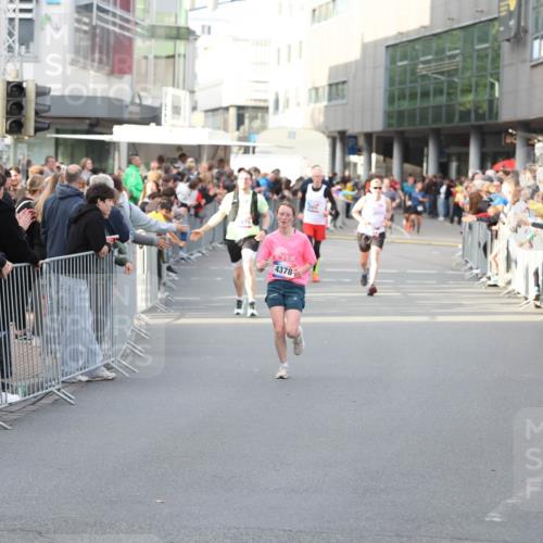 12.06.2026 - Holstenköstenlauf Andreas Tolksdorf http://msf.ph/oto/9747202 12.06.2026 19:53:41 Laufen 4378 meine-sportfotos.de