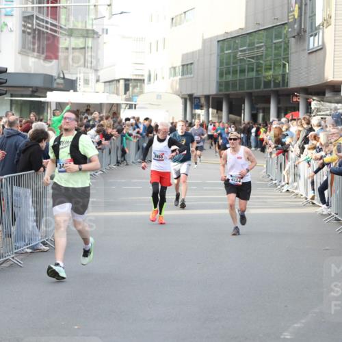 12.06.2026 - Holstenköstenlauf Andreas Tolksdorf http://msf.ph/oto/9747206 12.06.2026 19:53:45 Laufen 3955, 4424 meine-sportfotos.de