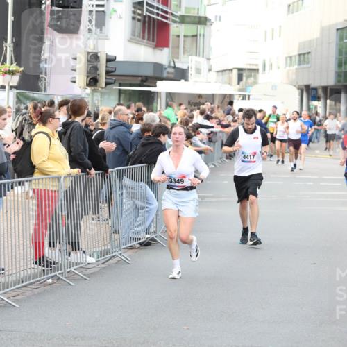 12.06.2026 - Holstenköstenlauf Andreas Tolksdorf http://msf.ph/oto/9747224 12.06.2026 19:54:06 Laufen 20, 3349, 4417, 3595 meine-sportfotos.de