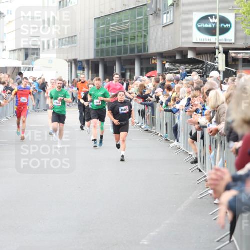 12.06.2026 - Holstenköstenlauf Andreas Tolksdorf http://msf.ph/oto/9747338 12.06.2026 19:55:44 Laufen 4144, 3102, 4145, 4600 meine-sportfotos.de
