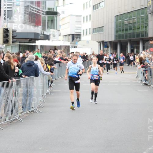 12.06.2026 - Holstenköstenlauf Andreas Tolksdorf http://msf.ph/oto/9747369 12.06.2026 19:56:13 Laufen 3796 meine-sportfotos.de