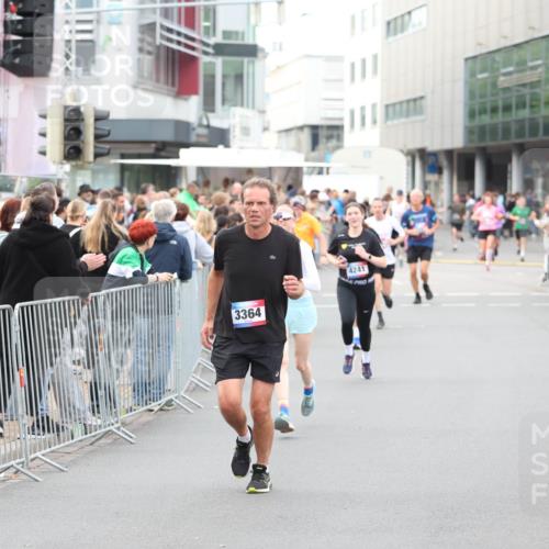 12.06.2026 - Holstenköstenlauf Andreas Tolksdorf http://msf.ph/oto/9747375 12.06.2026 19:56:21 Laufen 3364, 4241 meine-sportfotos.de