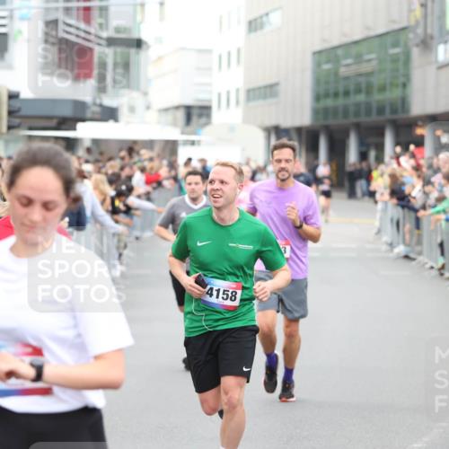 12.06.2026 - Holstenköstenlauf Andreas Tolksdorf http://msf.ph/oto/9747398 12.06.2026 19:56:38 Laufen 4158, 3 meine-sportfotos.de