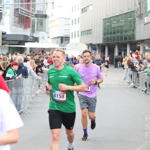 12.06.2026 - Holstenköstenlauf Andreas Tolksdorf http://msf.ph/oto/9747399 12.06.2026 19:56:39 Laufen 4158, 13 meine-sportfotos.de
