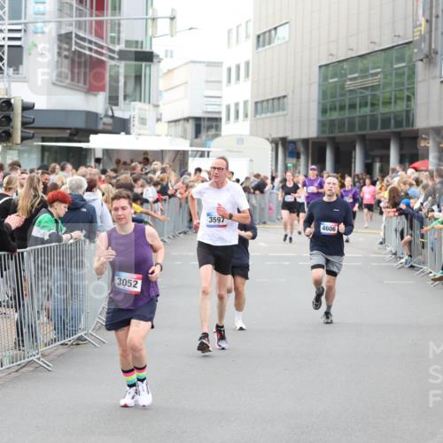12.06.2026 - Holstenköstenlauf Andreas Tolksdorf http://msf.ph/oto/9747417 12.06.2026 19:57:01 Laufen 3052, 3597, 4606 meine-sportfotos.de