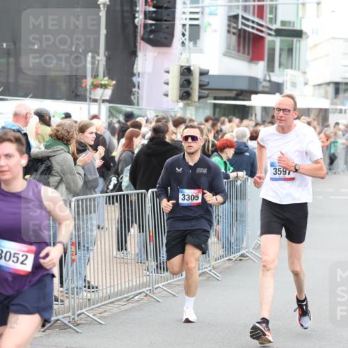 12.06.2026 - Holstenköstenlauf Andreas Tolksdorf http://msf.ph/oto/9747421 12.06.2026 19:57:03 Laufen 3052, 3305, 3597, 460 meine-sportfotos.de
