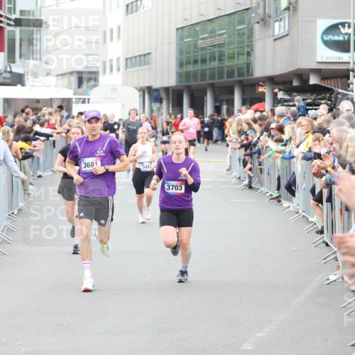 12.06.2026 - Holstenköstenlauf Andreas Tolksdorf http://msf.ph/oto/9747423 12.06.2026 19:57:09 Laufen 3681, 3483, 3703 meine-sportfotos.de