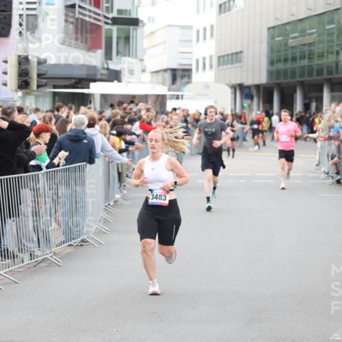12.06.2026 - Holstenköstenlauf Andreas Tolksdorf http://msf.ph/oto/9747428 12.06.2026 19:57:12 Laufen 3070, 3483 meine-sportfotos.de