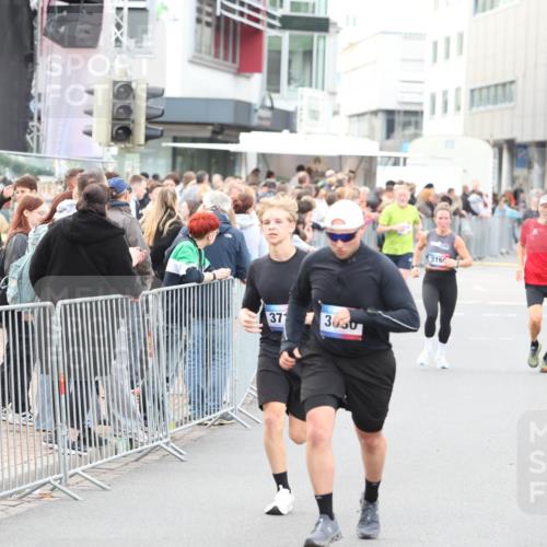 12.06.2026 - Holstenköstenlauf Andreas Tolksdorf http://msf.ph/oto/9747444 12.06.2026 19:57:27 Laufen 371, 3030, 316 meine-sportfotos.de