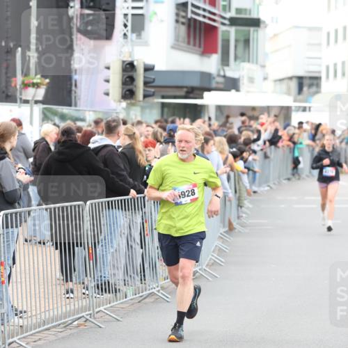 12.06.2026 - Holstenköstenlauf Andreas Tolksdorf http://msf.ph/oto/9747452 12.06.2026 19:57:34 Laufen 928 meine-sportfotos.de