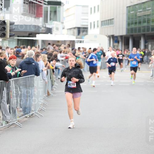 12.06.2026 - Holstenköstenlauf Andreas Tolksdorf http://msf.ph/oto/9747454 12.06.2026 19:57:37 Laufen 4270, 10 meine-sportfotos.de
