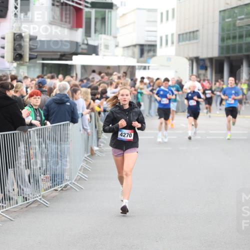 12.06.2026 - Holstenköstenlauf Andreas Tolksdorf http://msf.ph/oto/9747455 12.06.2026 19:57:38 Laufen 4270 meine-sportfotos.de