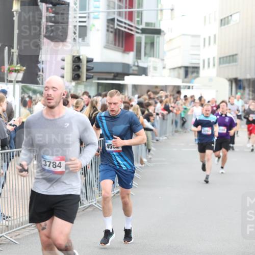 12.06.2026 - Holstenköstenlauf Andreas Tolksdorf http://msf.ph/oto/9747504 12.06.2026 19:58:26 Laufen 3784, 455 meine-sportfotos.de