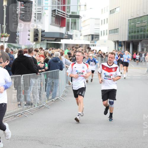 12.06.2026 - Holstenköstenlauf Andreas Tolksdorf http://msf.ph/oto/9747522 12.06.2026 19:58:42 Laufen 4275, 4856, 4855 meine-sportfotos.de