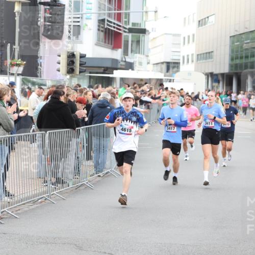 12.06.2026 - Holstenköstenlauf Andreas Tolksdorf http://msf.ph/oto/9747530 12.06.2026 19:58:47 Laufen 3417, 4615 meine-sportfotos.de